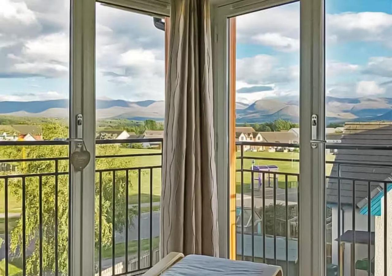 The View At No 10 Apartman Aviemore Kültér fotó